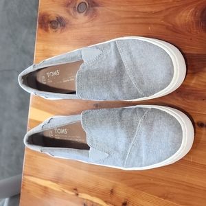 Toms slip on shoes